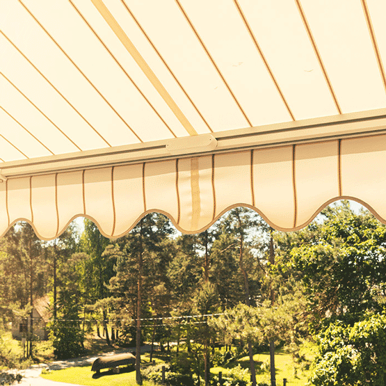 Batiste material curtain